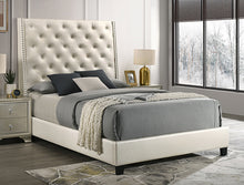 Load image into Gallery viewer, Chantel Bed (5 Colors)
