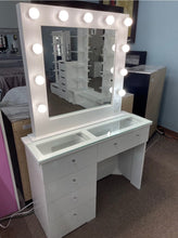 Load image into Gallery viewer, Maliah 5 Drawer Vanity
